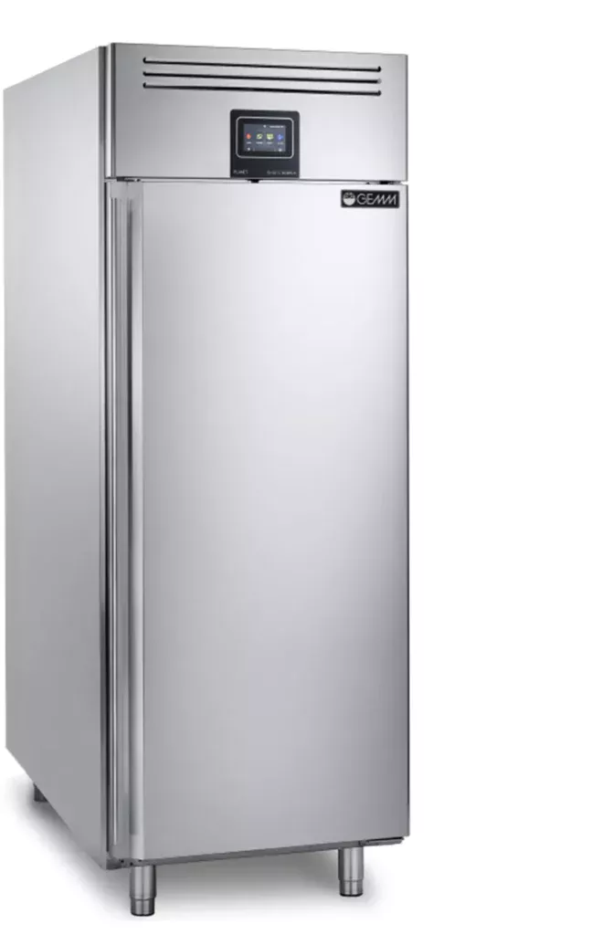 Ferramenta essencial para padaria, pastelaria e pizzaria profissional
Projectada para a melhor gestão do ciclo de levedura, controlo de temperatura, conservação e humidade relativa do ar com segurança e precisão
Inteiramente em aço inoxidável AISI 304 18/10, com isolamento em poliuretano de alta densidade de 70mm de espessura
A humidade interna é produzida, controlada e regulada pelo painel de controlo eletrónico
Para tabuleiros de 400x600mm e 600x800mm