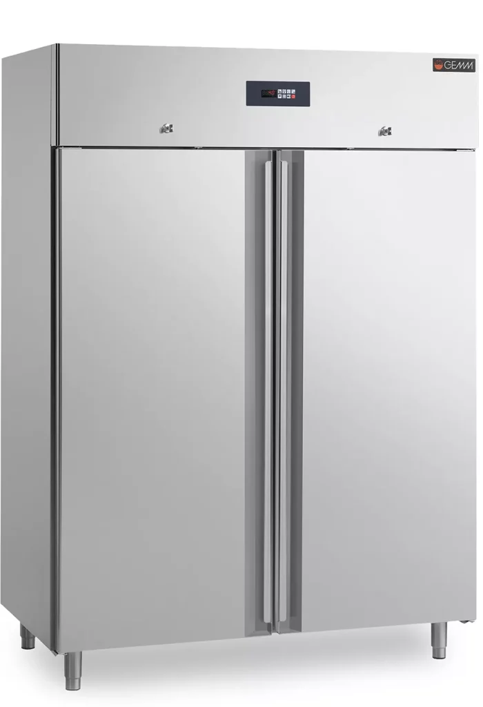 Armários de armazenamento de peixe para cozinhas profissionais
Sistema tropicalizado de refrigeração com um poderoso compressor de baixo ruído
Fabricado em aço inoxidável com isolamento 75 mm em poliuretano de alta densidade
Fechadura com chave e iluminação LED
Para Tabuleiros de peixe GN 1/1x150mm
12 tabuleiros incluídos por porta